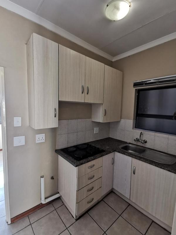 To Let 1 Bedroom Property for Rent in Die Bult North West
